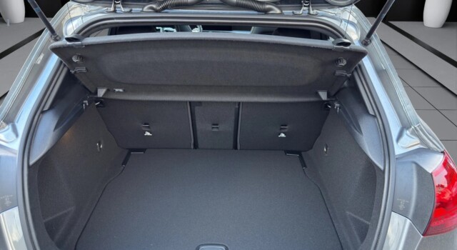 MERCEDES-BENZ A 200 Night Star 7G-DCT