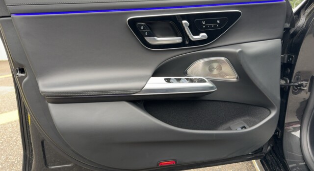 MERCEDES-BENZ E 220 d 4Matic AMG Line 9G-Tronic