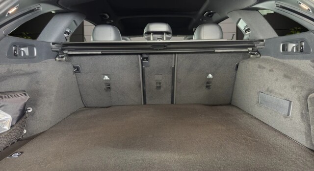 MERCEDES-BENZ E 220 d T 4Matic 9G-Tronic