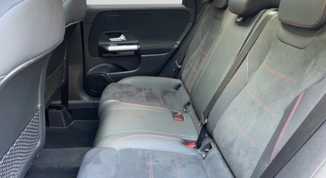 MERCEDES-BENZ B 200 d Night Star 8G-DCT