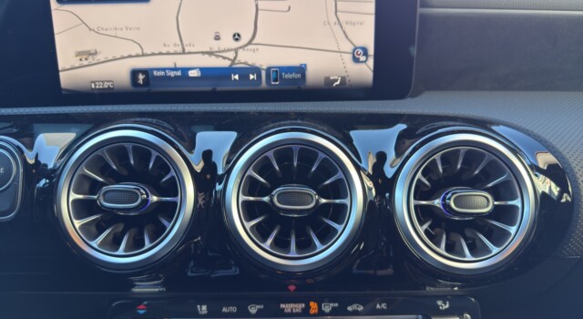 MERCEDES-BENZ A 200 Night Star 7G-DCT