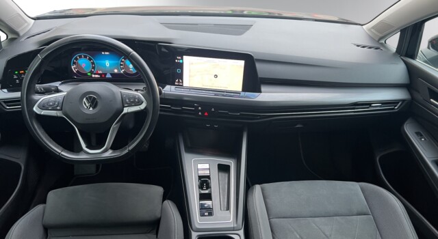 VW GOLF 1.5 eTSI mHEV ACT First Edition DSG