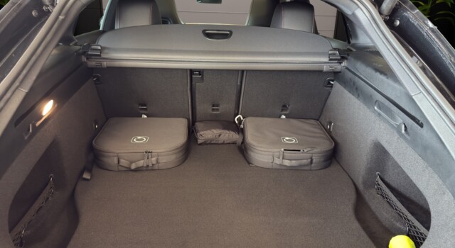 MERCEDES-BENZ CLA 250 e 8G-DCT EQ Star