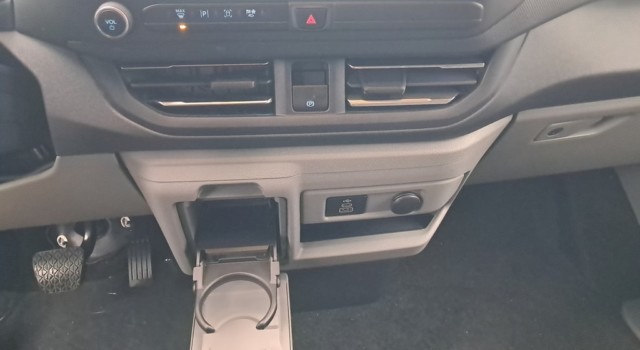 FORD TRANSIT CUSTOM 3 L1. Combi. 4×4 Limited. 2.0 L 170 CV