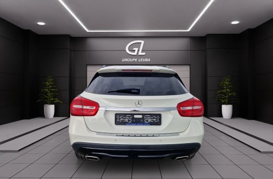 MERCEDES-BENZ GLA 250