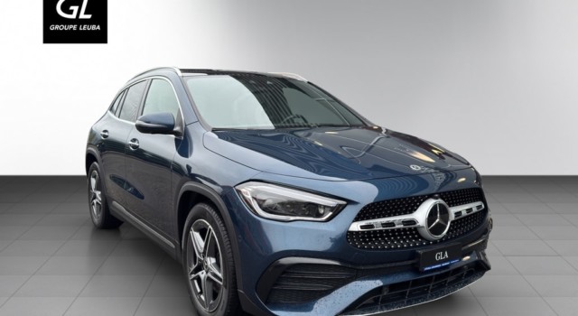 MERCEDES-BENZ GLA 250 AMG Line 4Matic