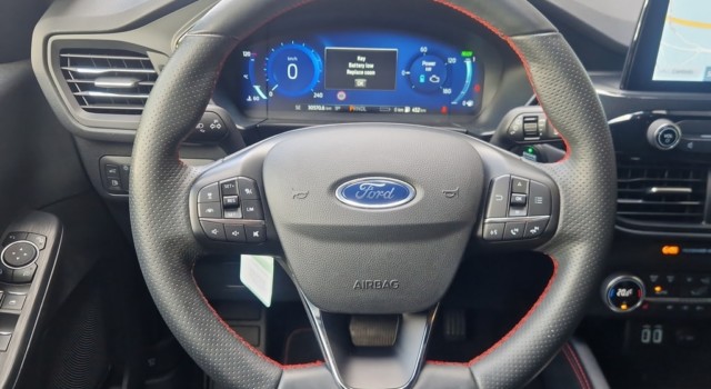 FORD KUGA 2.5 PHEV Titanium 2W