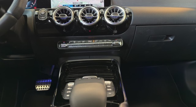 MERCEDES-BENZ CLA 35 AMG CLA SB 35 AMG 4Matic