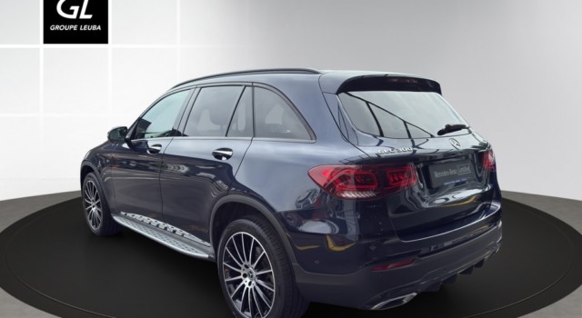 MERCEDES-BENZ GLC 300 e AMG Line 4Matic