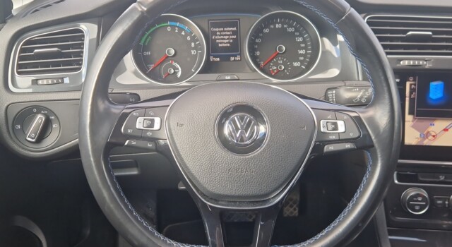 VW GOLF e-