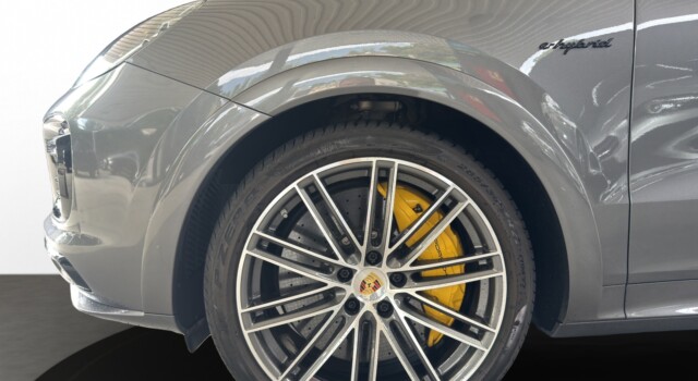 PORSCHE CAYENNE Turbo Coupé S E-Hybrid