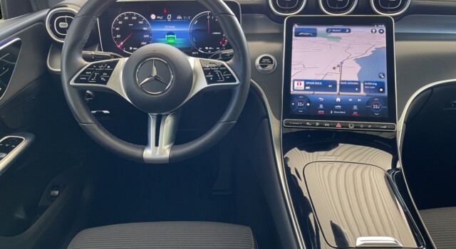 MERCEDES-BENZ GLC 300 e 4Matic 9G-Tronic