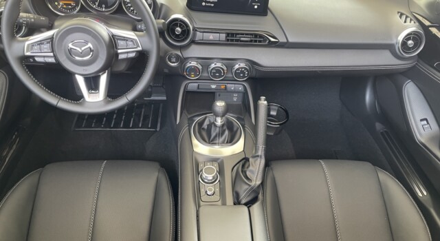 MAZDA MX-5 Skyactiv-G 184 Exclusive-line