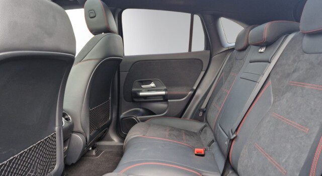 MERCEDES-BENZ EQA 350 4Matic