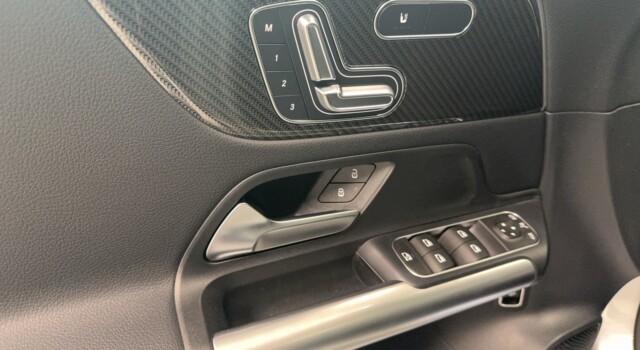 MERCEDES-BENZ GLA 220 4Matic 8G-DCT