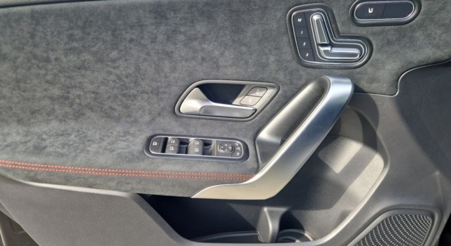 MERCEDES-BENZ A 250 4Matic 8G-DCT