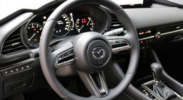 MAZDA 3 Hatchback SKYACTIV-X M Hybrid 186 Exclusive Line Automat