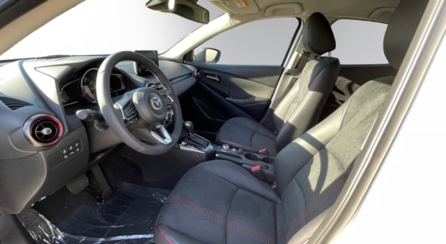 MAZDA 2 SKYACTIV-G 90 Mild Hybrid Homura Aka