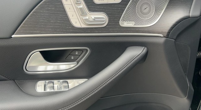 MERCEDES-BENZ GLE 300 d 4Matic 9G-Tronic