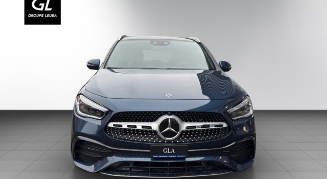 MERCEDES-BENZ GLA 250 AMG Line 4Matic