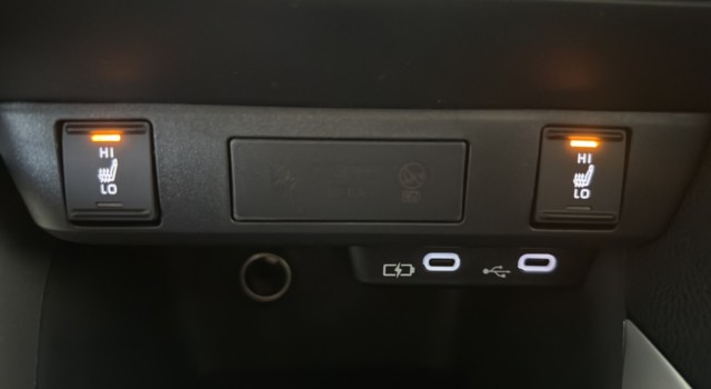 MAZDA 2 Hybrid Centre-line