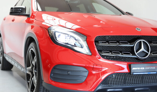 MERCEDES-BENZ GLA 200 AMG Line