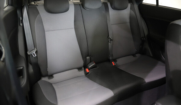 HYUNDAI i20 1.0 T-GDi Amplia