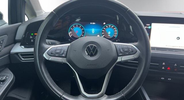 VW GOLF 1.5 eTSI mHEV ACT First Edition DSG