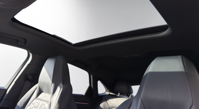 AUDI RS Q3 SB 2.5 TFSI quattro