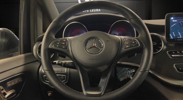 MERCEDES-BENZ V 300  d Swiss Edition L 4M