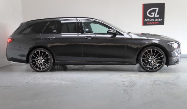 MERCEDES-BENZ E 220 d T 4M AMG Line