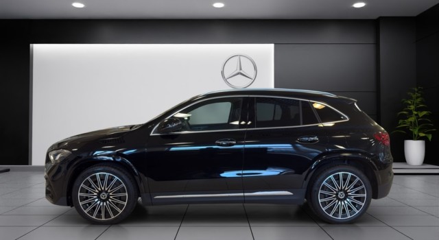 MERCEDES-BENZ GLA 220 4Matic 8G-DCT