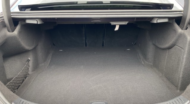 MERCEDES-BENZ E 220 d Swiss Star 4Matic