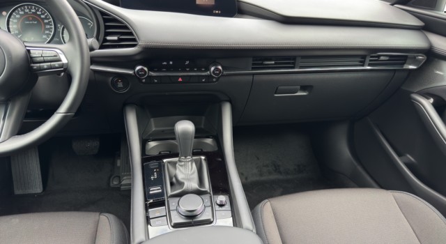 MAZDA 3 Hatchback SKYACTIV-G M Hybrid 140 Centre Line Automat