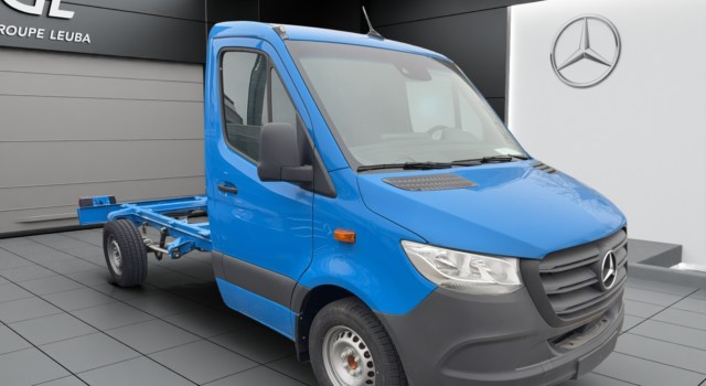 MERCEDES-BENZ Sprinter 319 CDI Standard 9G-TRONIC