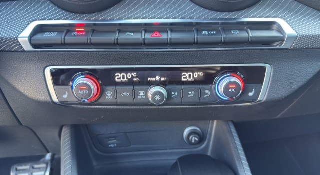 AUDI Q2 1.4 TFSI Edition # 1