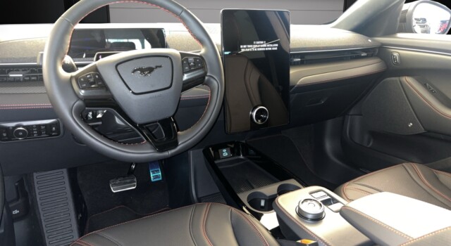 FORD MUSTANG MACH-E AWD 91 kWh