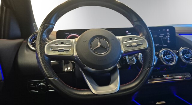 MERCEDES-BENZ EQA 250 AMG Line AMG Line