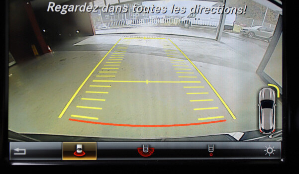 MERCEDES-BENZ GLA 220 4Matic