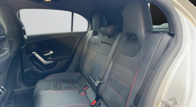 MERCEDES-BENZ A 200 AMG Line