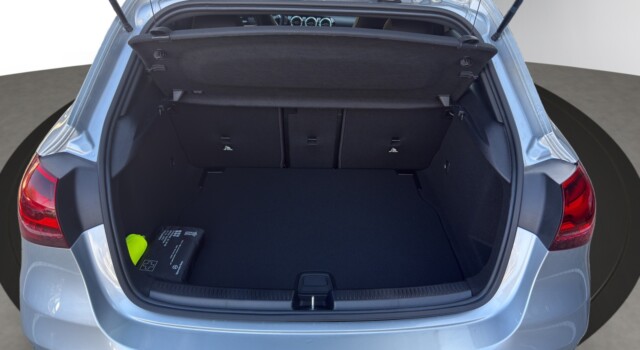 MERCEDES-BENZ A 200 Night Star 7G-DCT