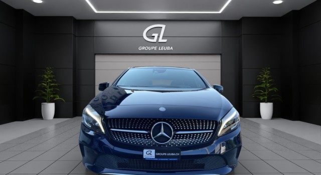 MERCEDES-BENZ A 200 Night Star 7G-DCT
