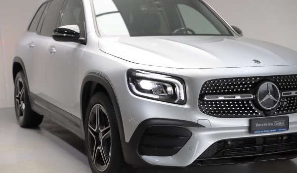 MERCEDES-BENZ GLB 200 AMG Line