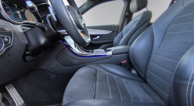 MERCEDES-BENZ GLC 200 AMG Line 4Matic