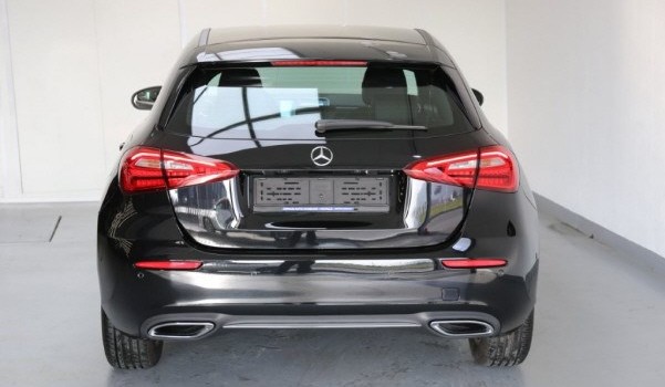 MERCEDES-BENZ A 200 Progressive