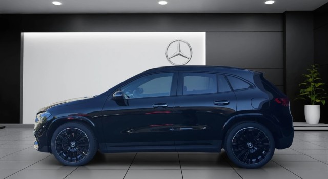 MERCEDES-BENZ GLA 250 4Matic 8G-DCT Swiss Star