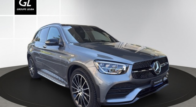 MERCEDES-BENZ GLC 220 d AMG Line 4Matic