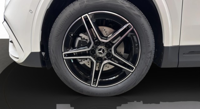 MERCEDES-BENZ GLA 220 d 4Matic 8G-DCTSwiss Star