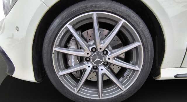 MERCEDES-BENZ CLA 45 AMG 4Matic