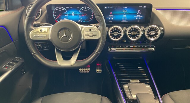 MERCEDES-BENZ GLA 250 4Matic AMG Line 8G-DCT